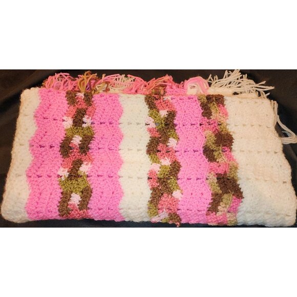 NEW Handmade Crochet Baby Blanket Legacy Pink White Camo - Picture 6 of 12